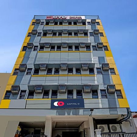 Super Oyo Capital O 232 Nest Nano Suites Fort Manila Eksteriør billede